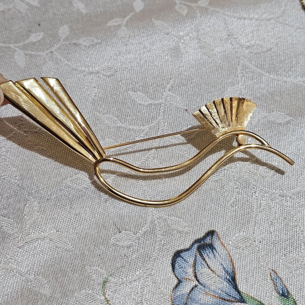 vintage bird gold tone large brooch
